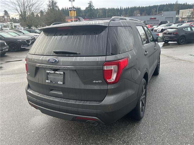 2017 Ford Explorer XLT (Stk: 704779J) in Surrey - Image 5 of 15