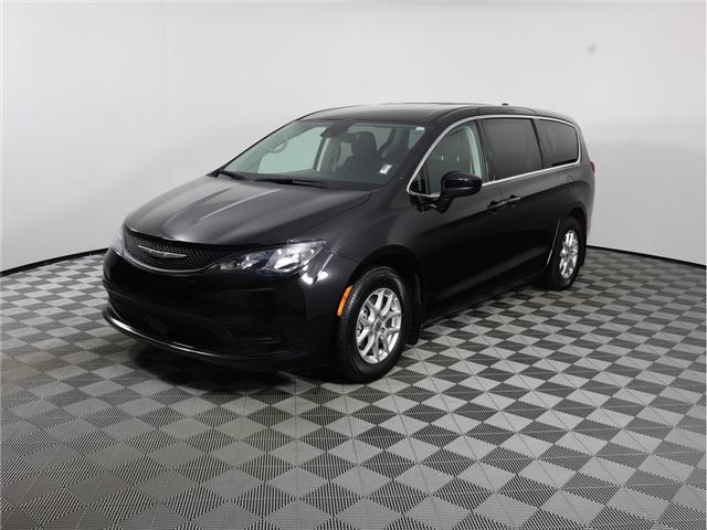 2024 Chrysler Grand Caravan SXT (Stk: L639) in Calgary - Image 1 of 20