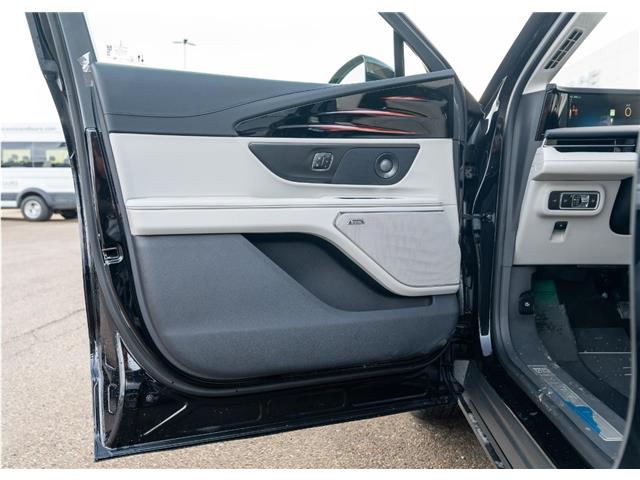 2026 Lincoln Nautilus Reserve (Stk: T-840) in Calgary - Image 10 of 25