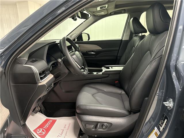 2026 Toyota Grand Highlander Limited (Stk: 11105662) in Markham - Image 15 of 34