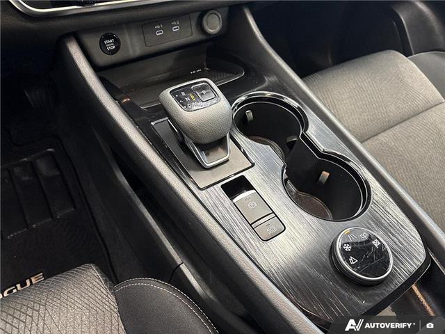 2024 Nissan Rogue SV Moonroof (Stk: 165144) in London - Image 19 of 26