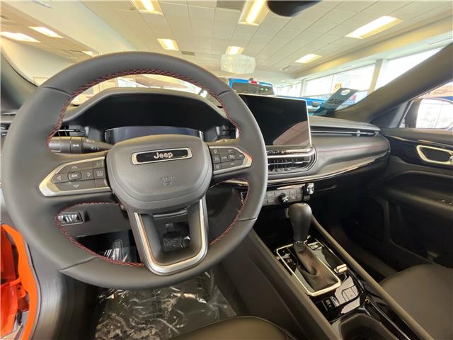 2026 Jeep Compass Trailhawk (Stk: 26-194) in Sarnia - Image 12 of 23