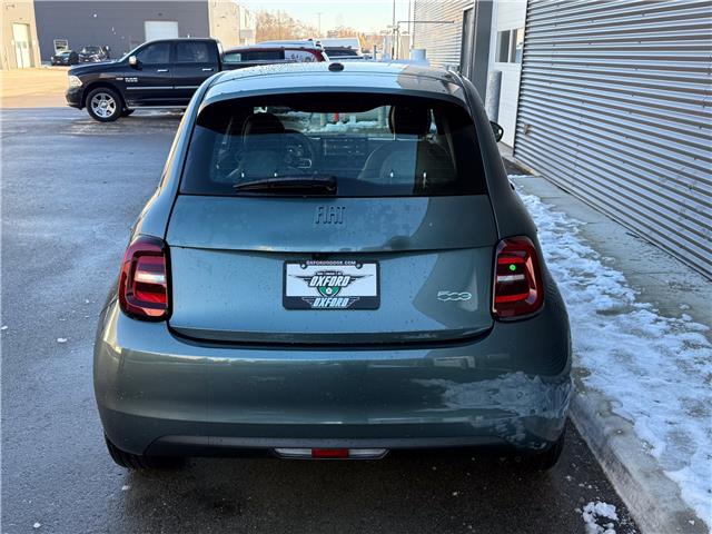 2025 Fiat 500e Base (Stk: F25011D) in London - Image 5 of 22
