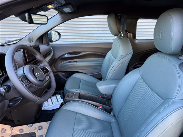 2025 Fiat 500e Base (Stk: F25011D) in London - Image 10 of 22