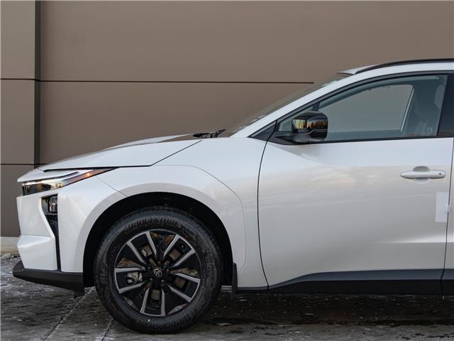 2026 Toyota bZ XLE (Stk: BZ8229) in Windsor - Image 4 of 27