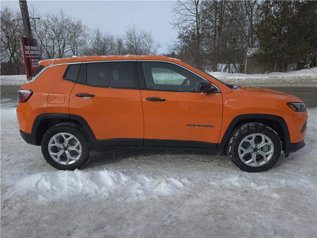 2026 Jeep Compass Sport (Stk: 26010) in New Hamburg - Image 4 of 20