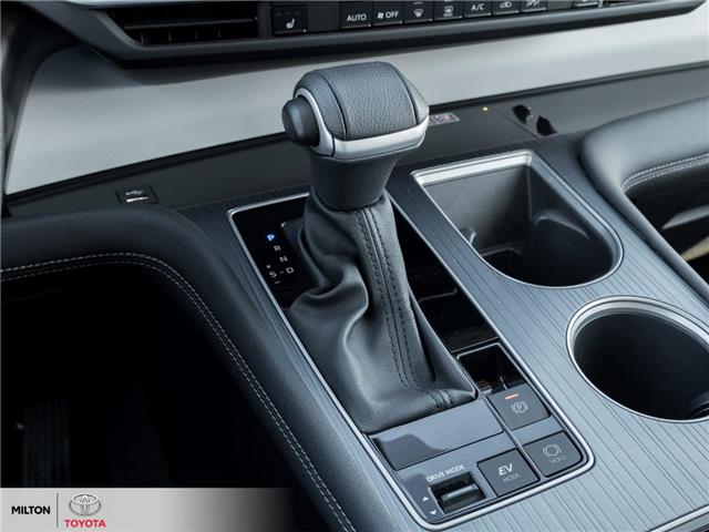 2025 Toyota Sienna XLE 8-Passenger (Stk: 239203) in Milton - Image 16 of 27