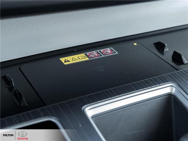 2025 Toyota Sienna XLE 8-Passenger (Stk: 239203) in Milton - Image 17 of 27