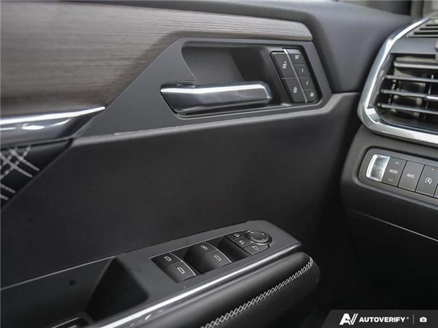 2025 GMC Acadia Denali (Stk: 173556) in London - Image 17 of 27