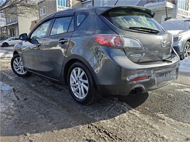 2012 Mazda Mazda3 Sport GX in Ottawa - Image 6 of 11 2012 Mazda Mazda3 Sport GX in Ottawa - Image 6 of 11