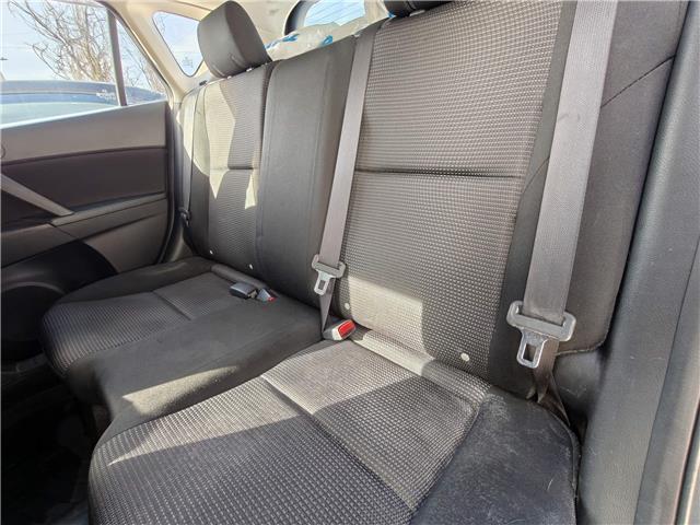 2012 Mazda Mazda3 Sport GX in Ottawa - Image 8 of 11 2012 Mazda Mazda3 Sport GX in Ottawa - Image 8 of 11