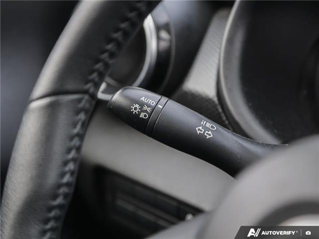 2024 Nissan Kicks SV (Stk: 35702) in London - Image 16 of 27