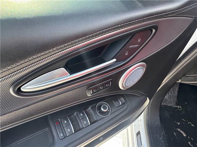 2022 Alfa Romeo Stelvio ti (Stk: PR31633) in Windsor - Image 15 of 27