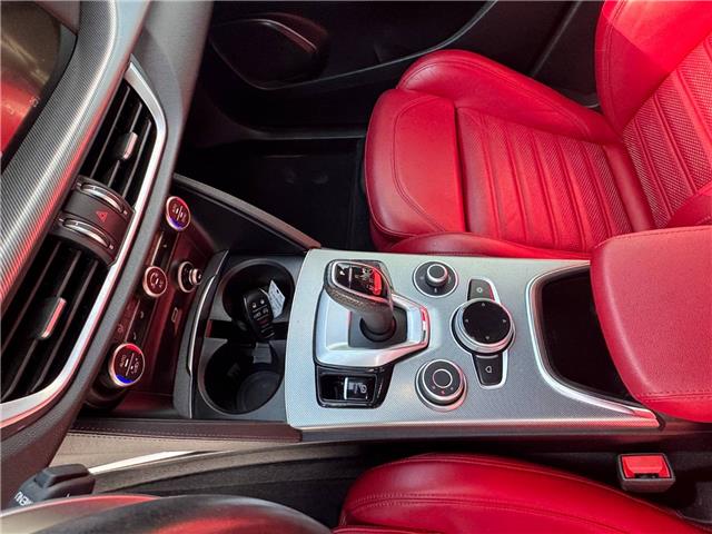 2022 Alfa Romeo Stelvio ti (Stk: PR31633) in Windsor - Image 20 of 27