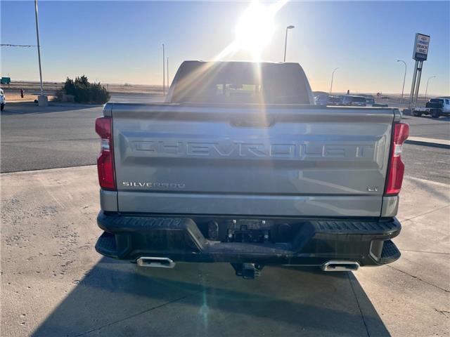 2025 Chevrolet Silverado 1500 LT Trail Boss (Stk: 151050) in Fort MacLeod - Image 5 of 21