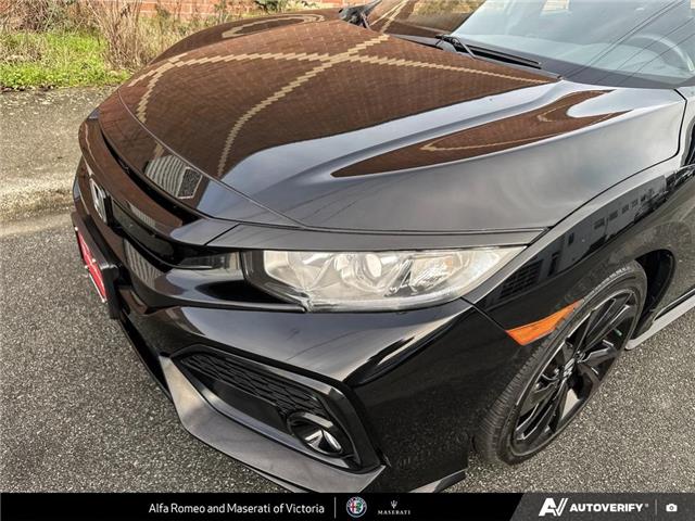 2017 Honda Civic Sport (Stk: 912170) in Victoria - Image 8 of 25