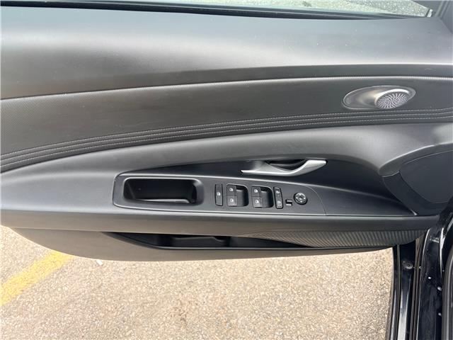 2025 Hyundai Elantra Preferred w/Tech Package (Stk: 6B001A) in Chatham - Image 8 of 24