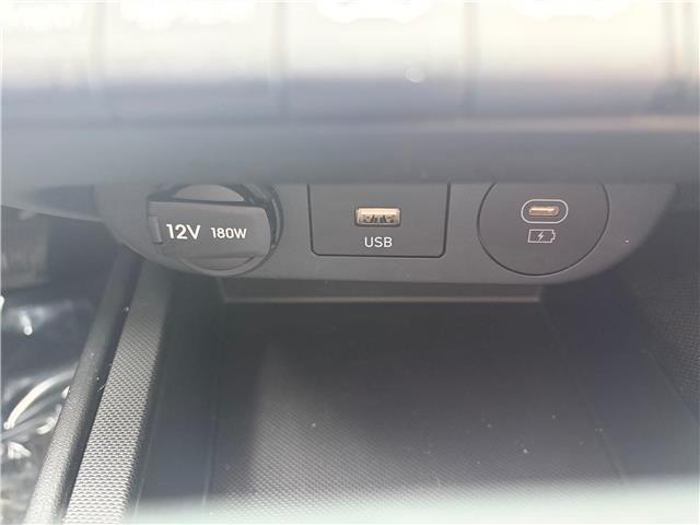 2025 Hyundai Elantra Preferred w/Tech Package (Stk: 6B001A) in Chatham - Image 19 of 24