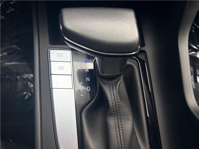 2025 Hyundai Elantra Preferred w/Tech Package (Stk: 6B001A) in Chatham - Image 20 of 24