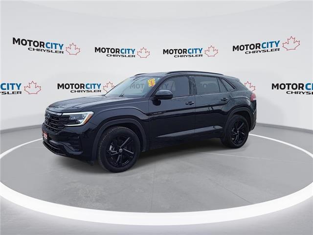 2025 Volkswagen Atlas Cross Sport 2.0 TSI Comfortline R-Line Black Edition (Stk: 260037A) in Windsor - Image 4 of 21