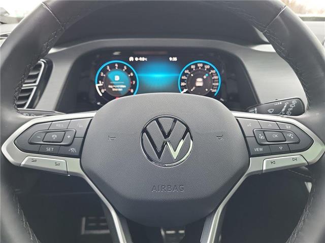 2025 Volkswagen Atlas Cross Sport 2.0 TSI Comfortline R-Line Black Edition (Stk: 260037A) in Windsor - Image 11 of 21