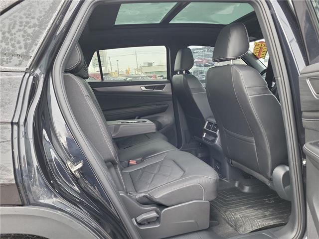 2025 Volkswagen Atlas Cross Sport 2.0 TSI Comfortline R-Line Black Edition (Stk: 260037A) in Windsor - Image 20 of 21