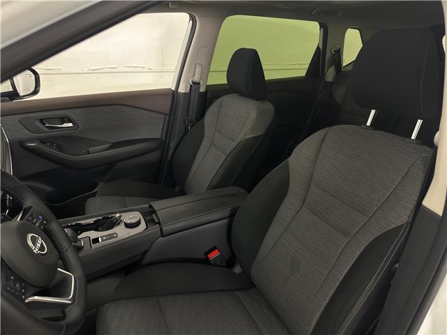 2023 Nissan Rogue SV Moonroof (Stk: 43439J) in Belleville - Image 12 of 25