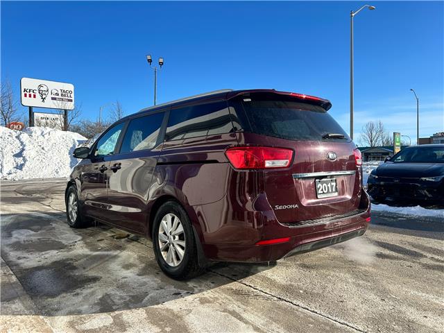 2017 Kia Sedona LX (Stk: V6158A) in Kingston - Image 4 of 23