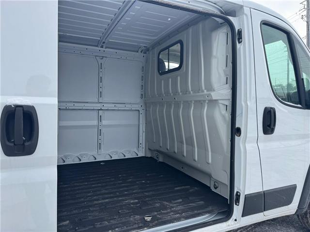 2025 RAM ProMaster 1500 Low Roof (Stk: 28309P) in Newmarket - Image 3 of 14