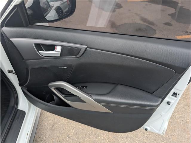 2013 Hyundai Veloster Turbo (Stk: 19424A) in Calgary - Image 10 of 23