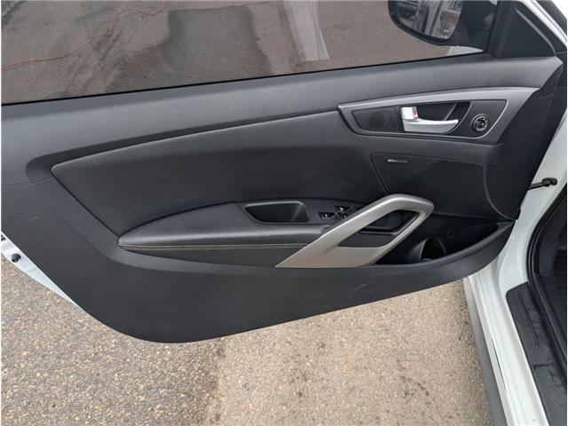 2013 Hyundai Veloster Turbo (Stk: 19424A) in Calgary - Image 15 of 23