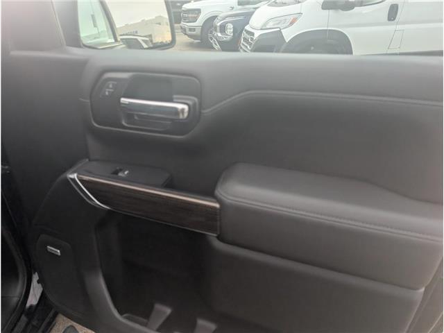 2021 Chevrolet Silverado 1500 LT Trail Boss (Stk: T-921A) in Calgary - Image 10 of 27