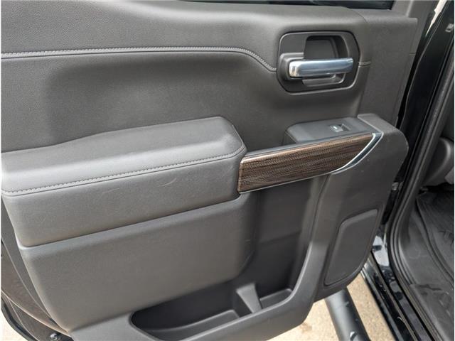 2021 Chevrolet Silverado 1500 LT Trail Boss (Stk: T-921A) in Calgary - Image 16 of 27