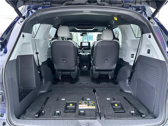 2024 Toyota Sienna XSE 7-Passenger (Stk: W6993) in Cobourg - Image 27 of 28