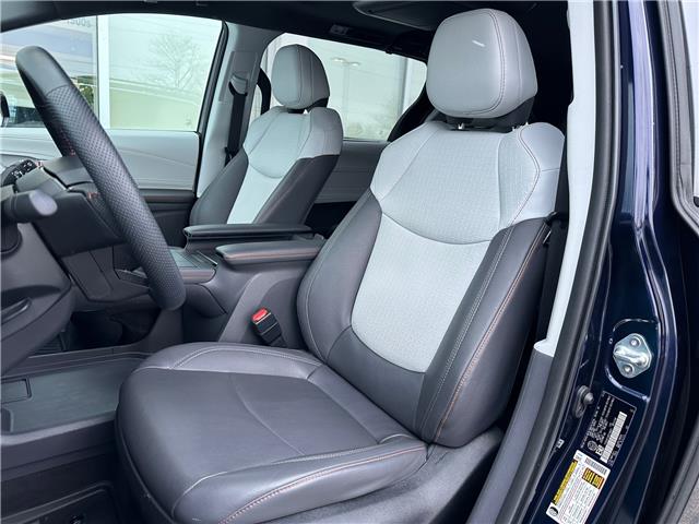 2024 Toyota Sienna XSE 7-Passenger (Stk: W6993) in Cobourg - Image 6 of 28