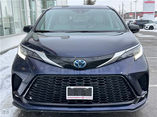 2024 Toyota Sienna XSE 7-Passenger (Stk: W6993) in Cobourg - Image 2 of 28