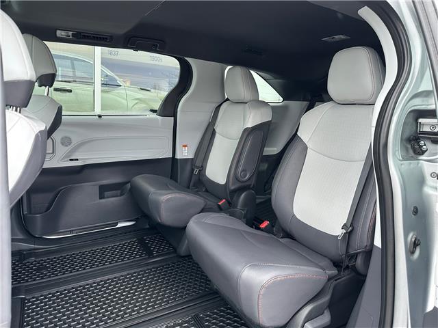 2024 Toyota Sienna XSE 7-Passenger (Stk: W6996) in Cobourg - Image 25 of 27