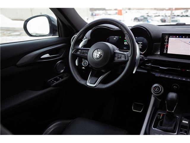 2024 Alfa Romeo Tonale PHEV Veloce (Stk: B0004) in London - Image 13 of 34