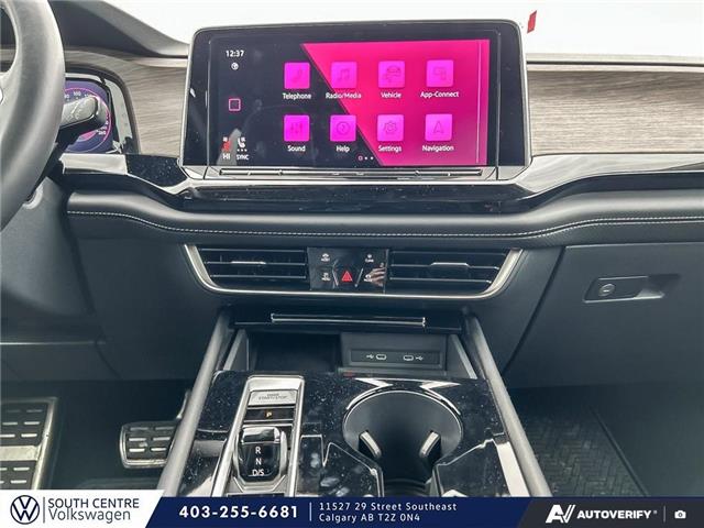 2024 Volkswagen Atlas 2.0 TSI Execline (Stk: SU7726A) in Calgary - Image 17 of 23