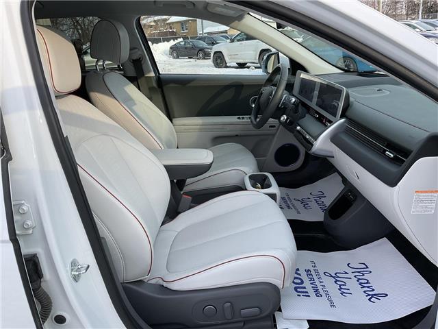 2024 Hyundai IONIQ 5 Preferred Long Range w/Ultimate Package (Stk: 4813) in KITCHENER - Image 33 of 35