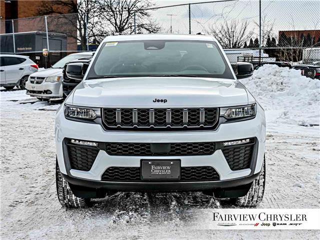 2026 Jeep Grand Cherokee Base (Stk: TC2595) in Burlington - Image 2 of 32