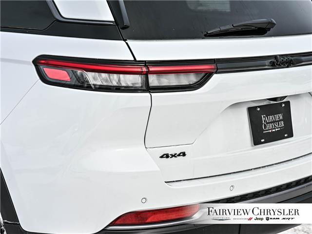 2026 Jeep Grand Cherokee Base (Stk: TC2595) in Burlington - Image 10 of 32