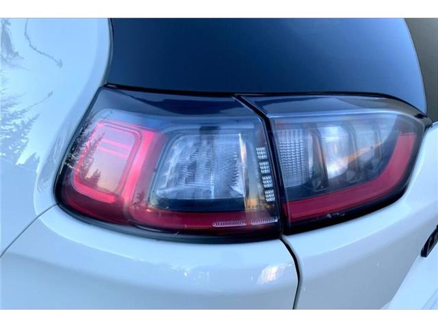 2019 Jeep Cherokee Overland (Stk: TSR86531) in Sherwood Park - Image 27 of 30