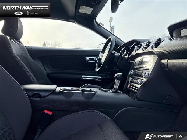 2017 Ford Mustang V6 (Stk: 5BR8062A) in Brantford - Image 20 of 23