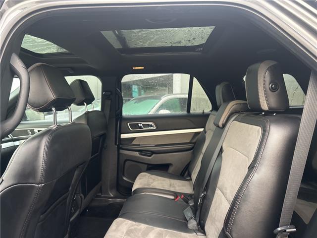 2017 Ford Explorer XLT (Stk: 704779J) in Surrey - Image 11 of 15