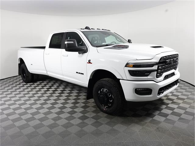 2026 RAM 3500 Limited (Stk: 26T056) in Calgary - Image 3 of 17 2026 RAM 3500 Limited (Stk: 26T056) in Calgary - Image 3 of 17