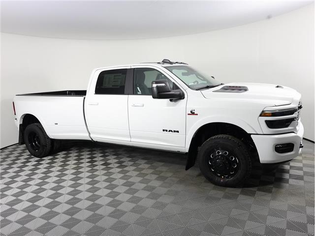 2026 RAM 3500 Limited (Stk: 26T056) in Calgary - Image 5 of 17 2026 RAM 3500 Limited (Stk: 26T056) in Calgary - Image 5 of 17