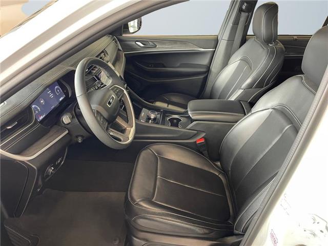 2024 Jeep Grand Cherokee Limited (Stk: 41122) in Lethbridge - Image 11 of 25