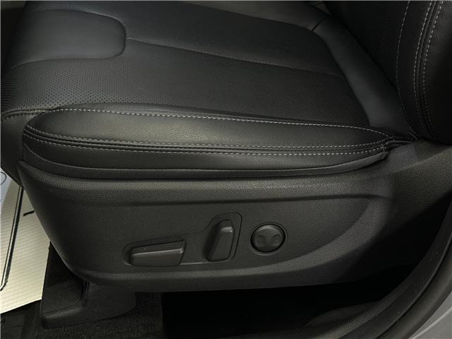 2023 Hyundai Santa Fe Preferred w/Trend Package (Stk: 43471J) in Belleville - Image 17 of 30