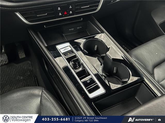 2024 Volkswagen Atlas Cross Sport 2.0 TSI Highline (Stk: SU7728) in Calgary - Image 17 of 23